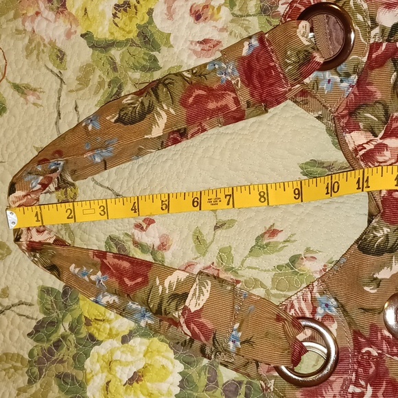 Corduroy Floral Shoulder Bag - Picture 13 of 14